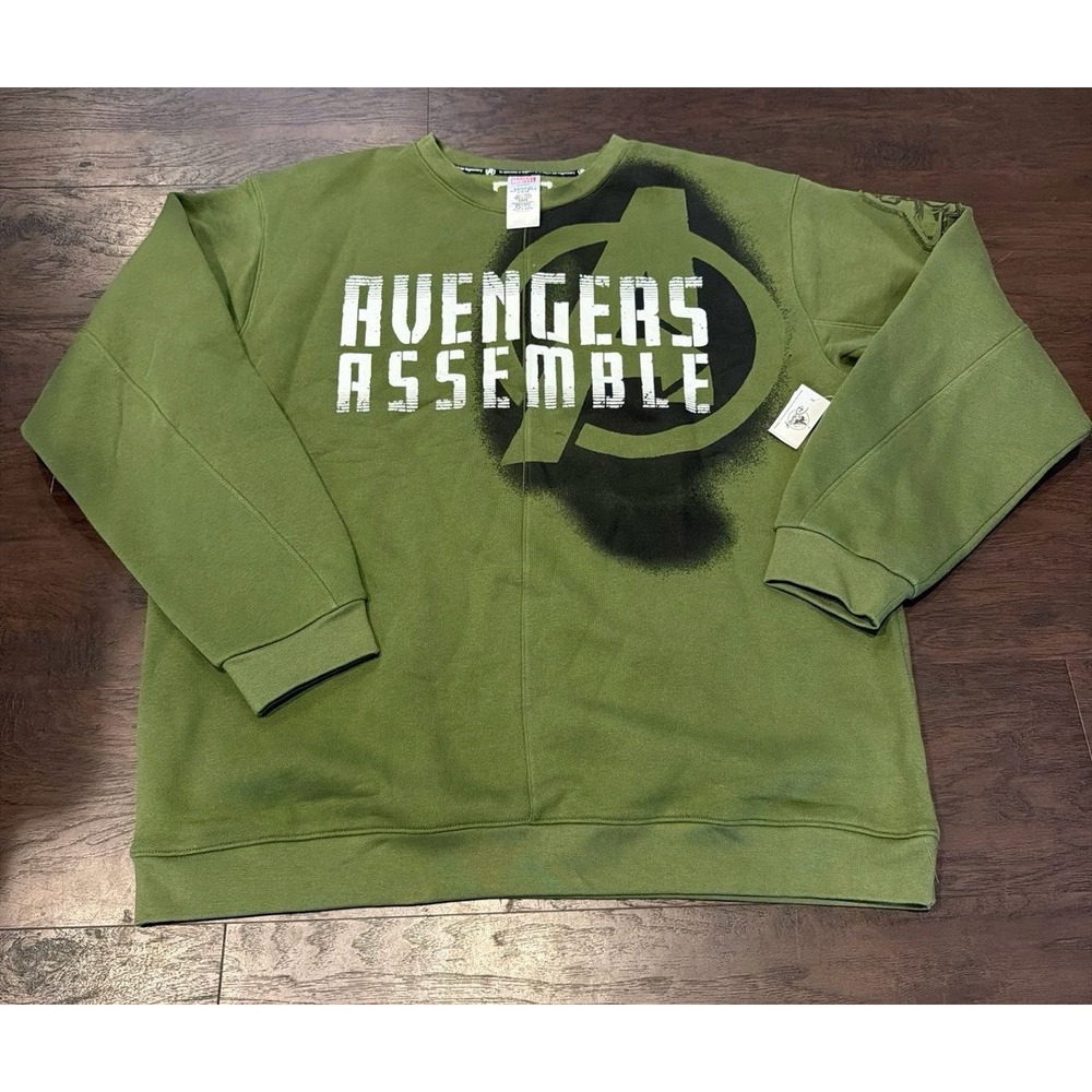 Disney Parks Avengers Assemble Crewneck Sweatshirtโ Mens Large NWT